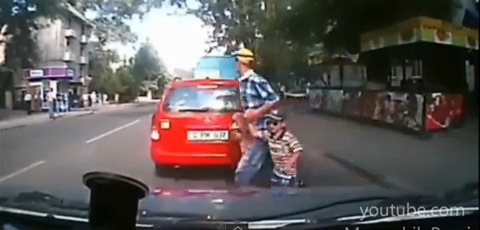 Brainless Father Get Hit By Car With His Two Kids